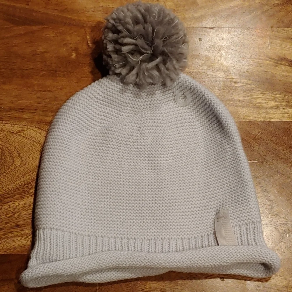 NEW Under Armour Snow Hat
